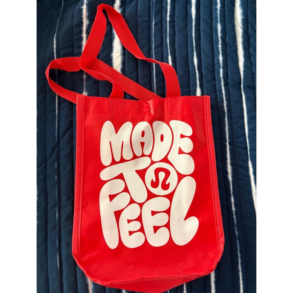 Lululemon tote bag